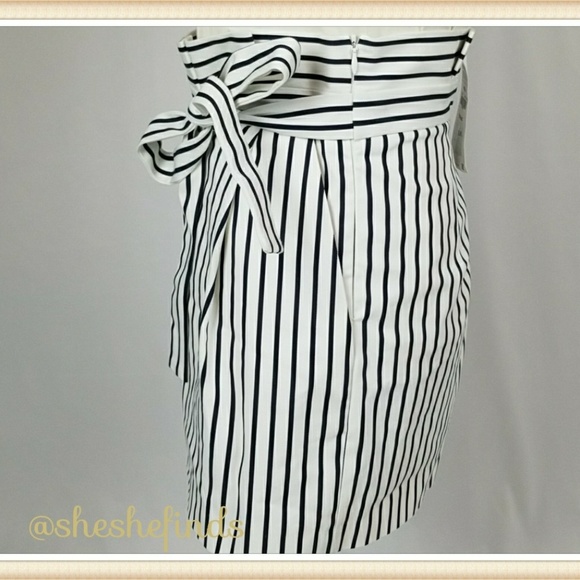 ZARA Shorts, Trafaluc Collection - BLACK & WHITE STRIPED PAPERBAG - SZ - S (NWT) - Picture 3 of 8